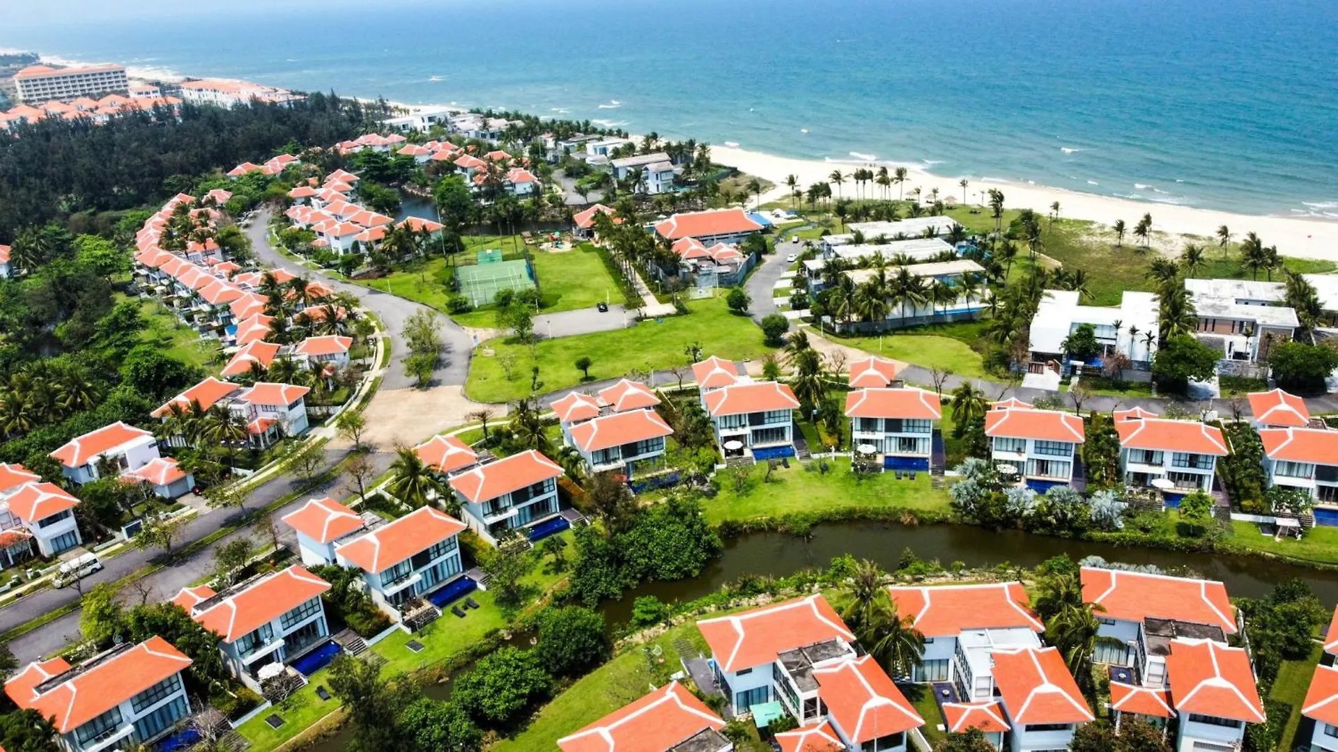 ***** Resort Astana Villa Non Nuoc Beach Da Nang Vietnam