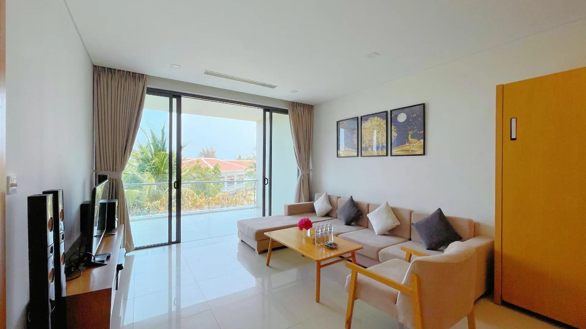 Astana Villa Non Nuoc Beach Da Nang 5*,  Vietnam