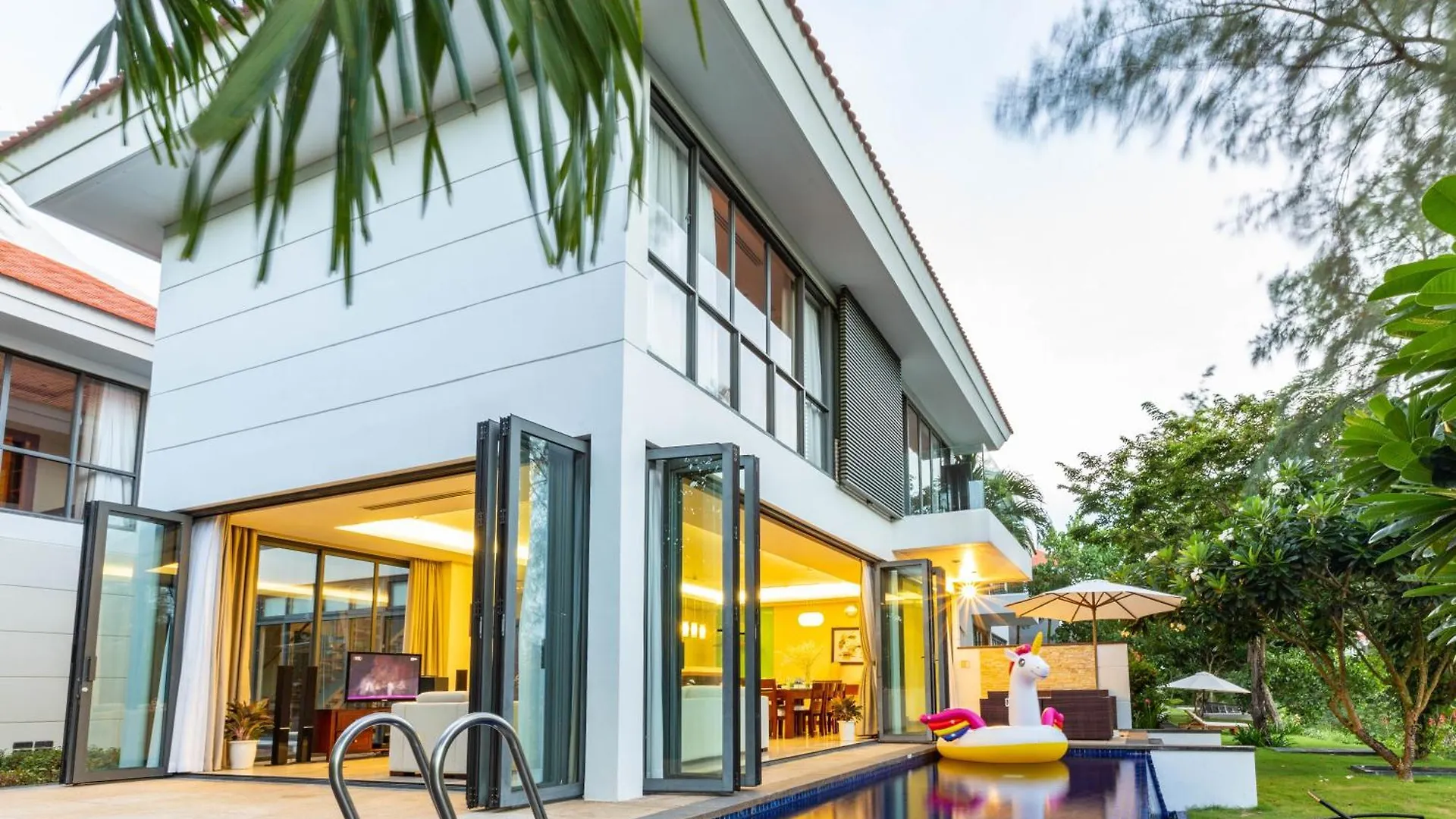 Resort Astana Villa Non Nuoc Beach Da Nang