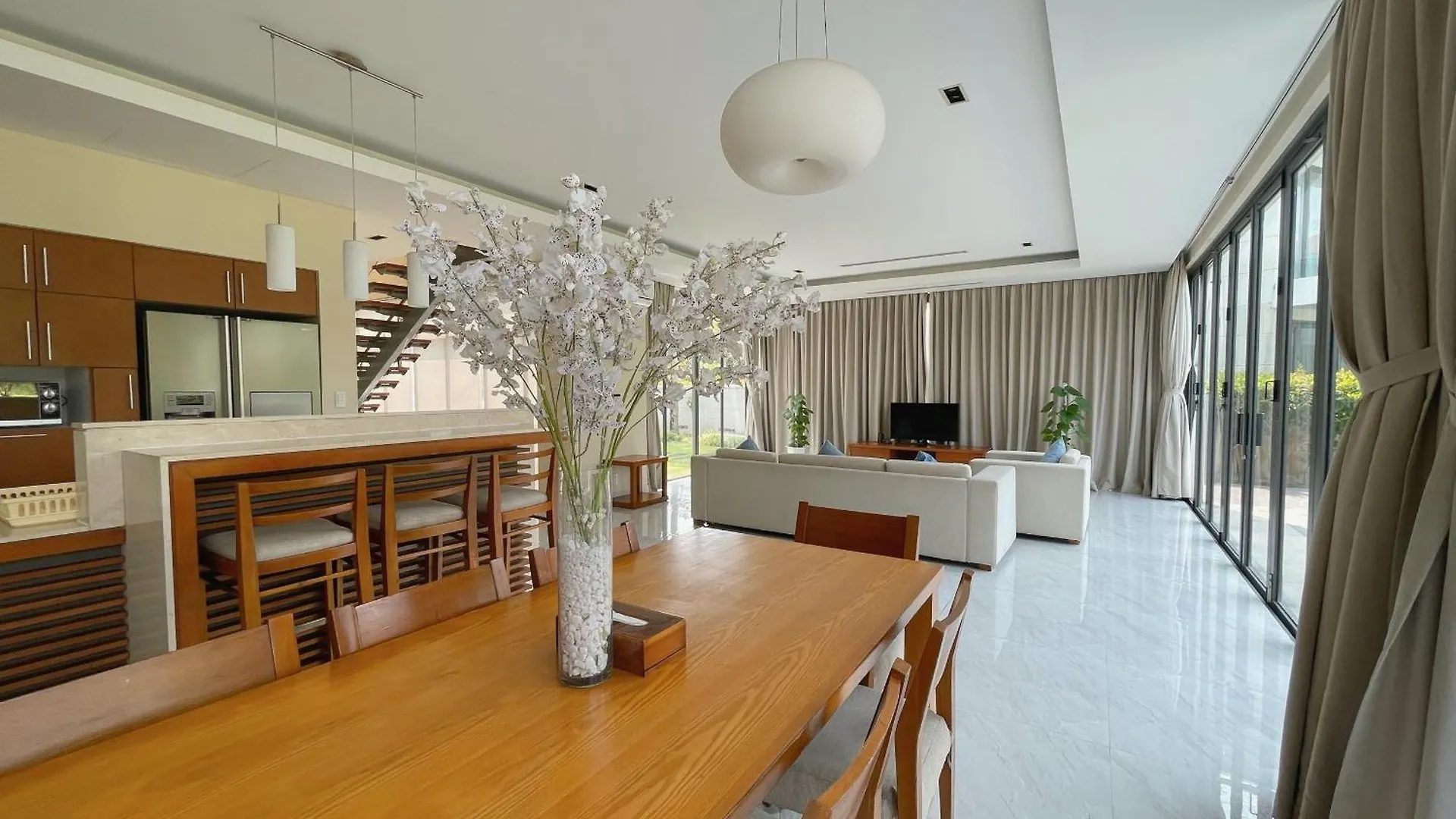Resort Astana Villa Non Nuoc Beach Da Nang