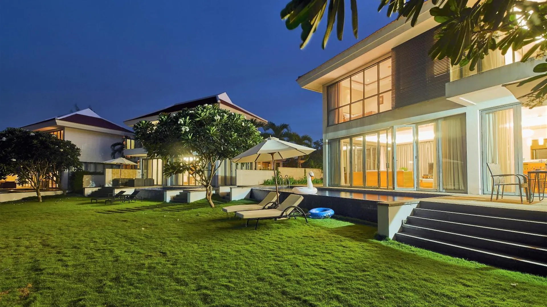 Resort Astana Villa Non Nuoc Beach Da Nang