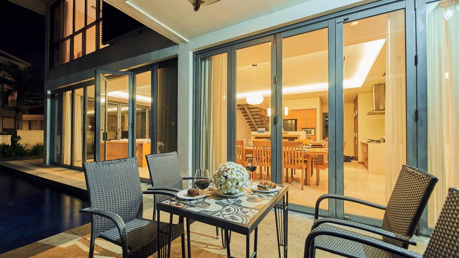 Astana Villa Non Nuoc Beach Da Nang Resort