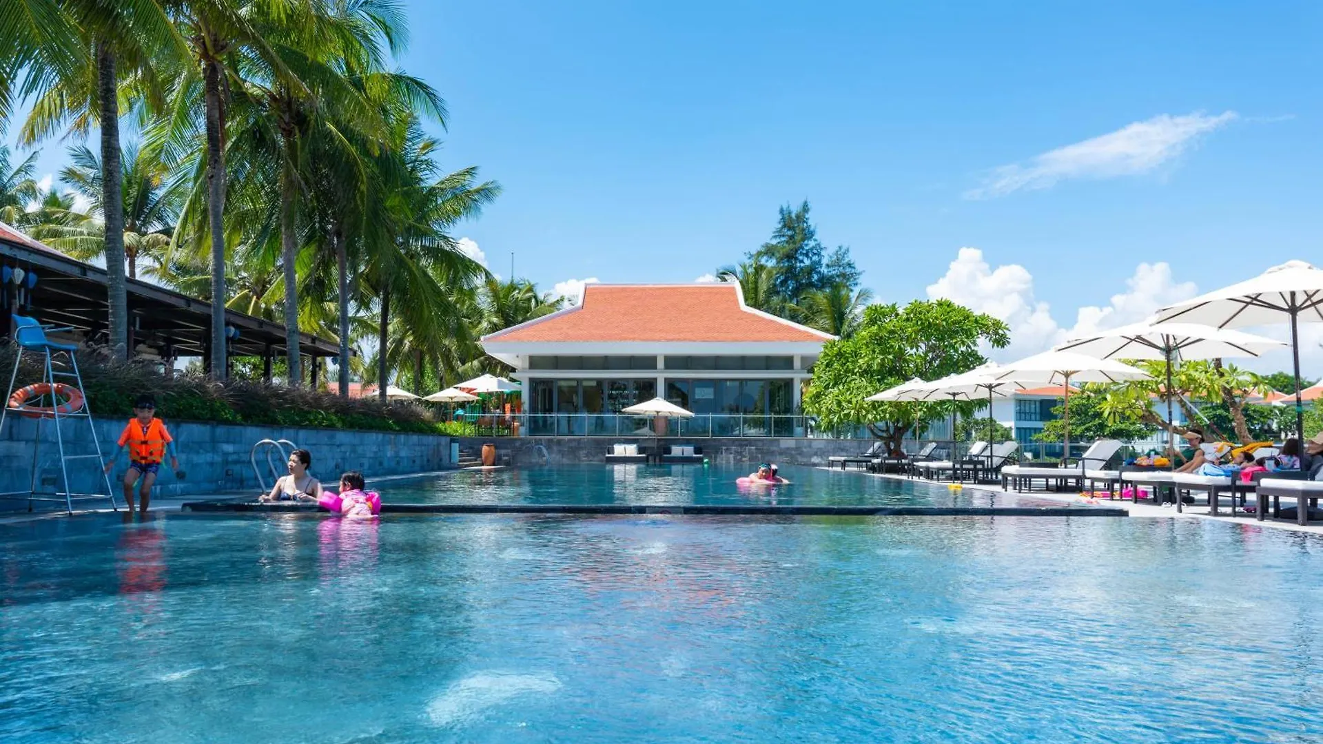 Astana Villa Non Nuoc Beach Da Nang Resort