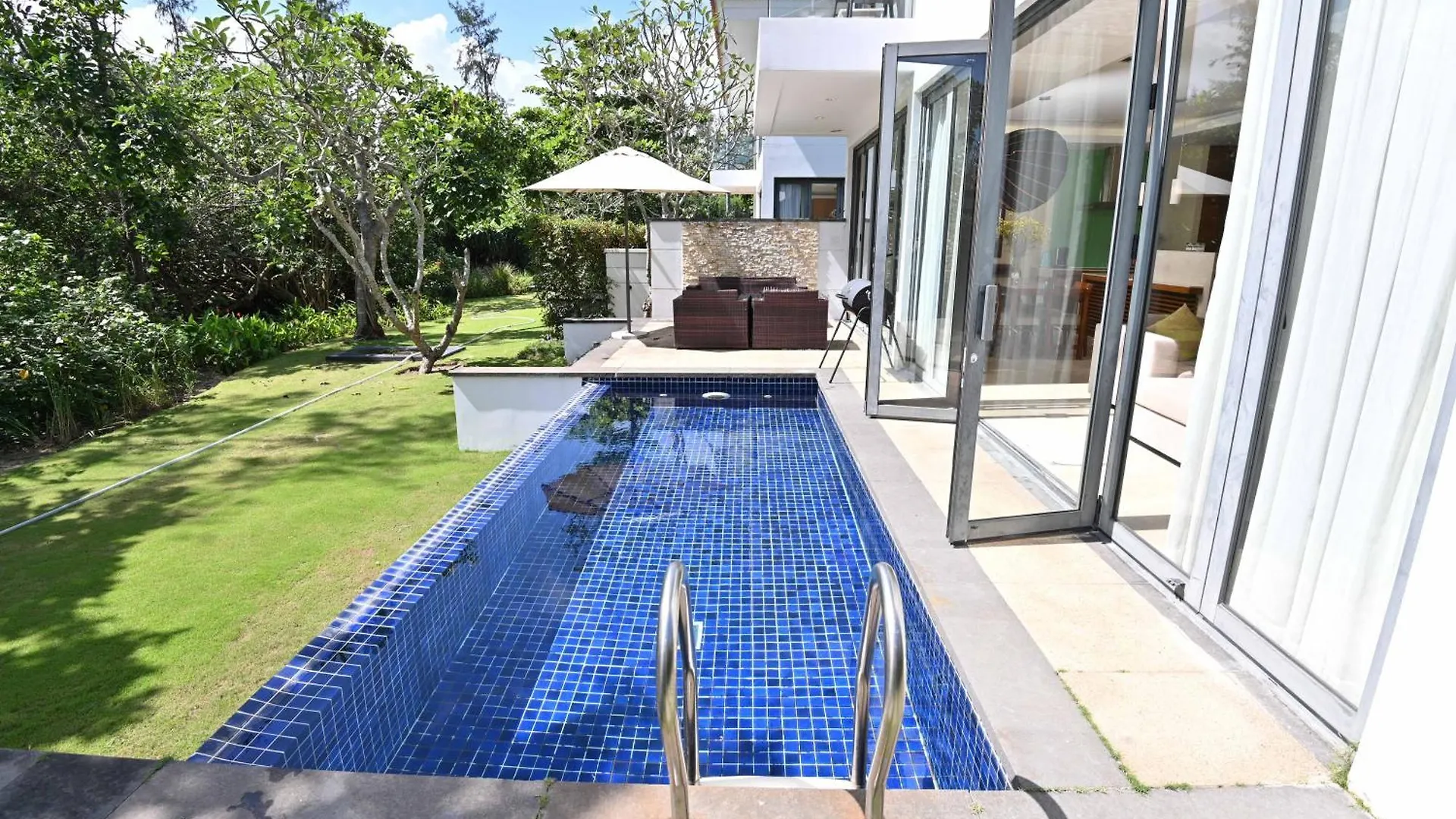 Astana Villa Non Nuoc Beach Da Nang