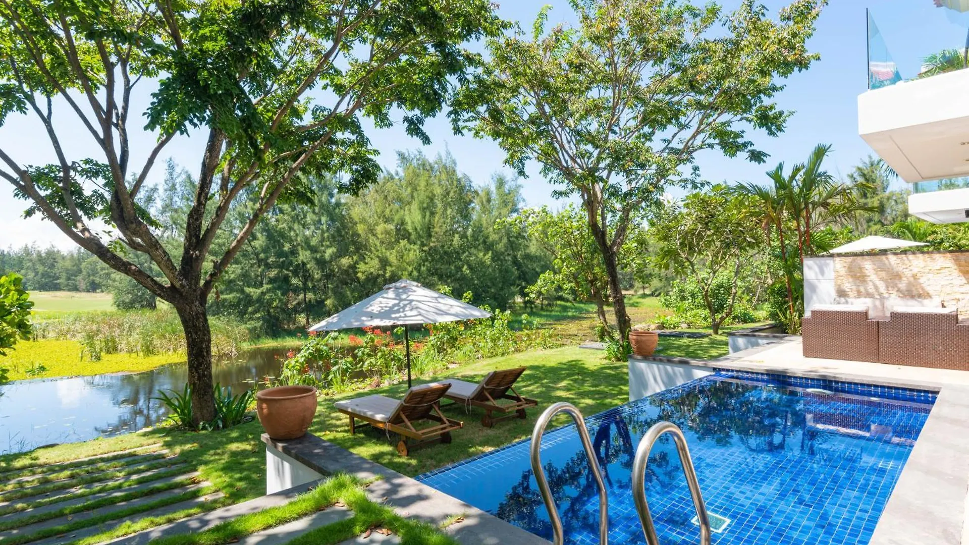 Astana Villa Non Nuoc Beach Da Nang Vietnam