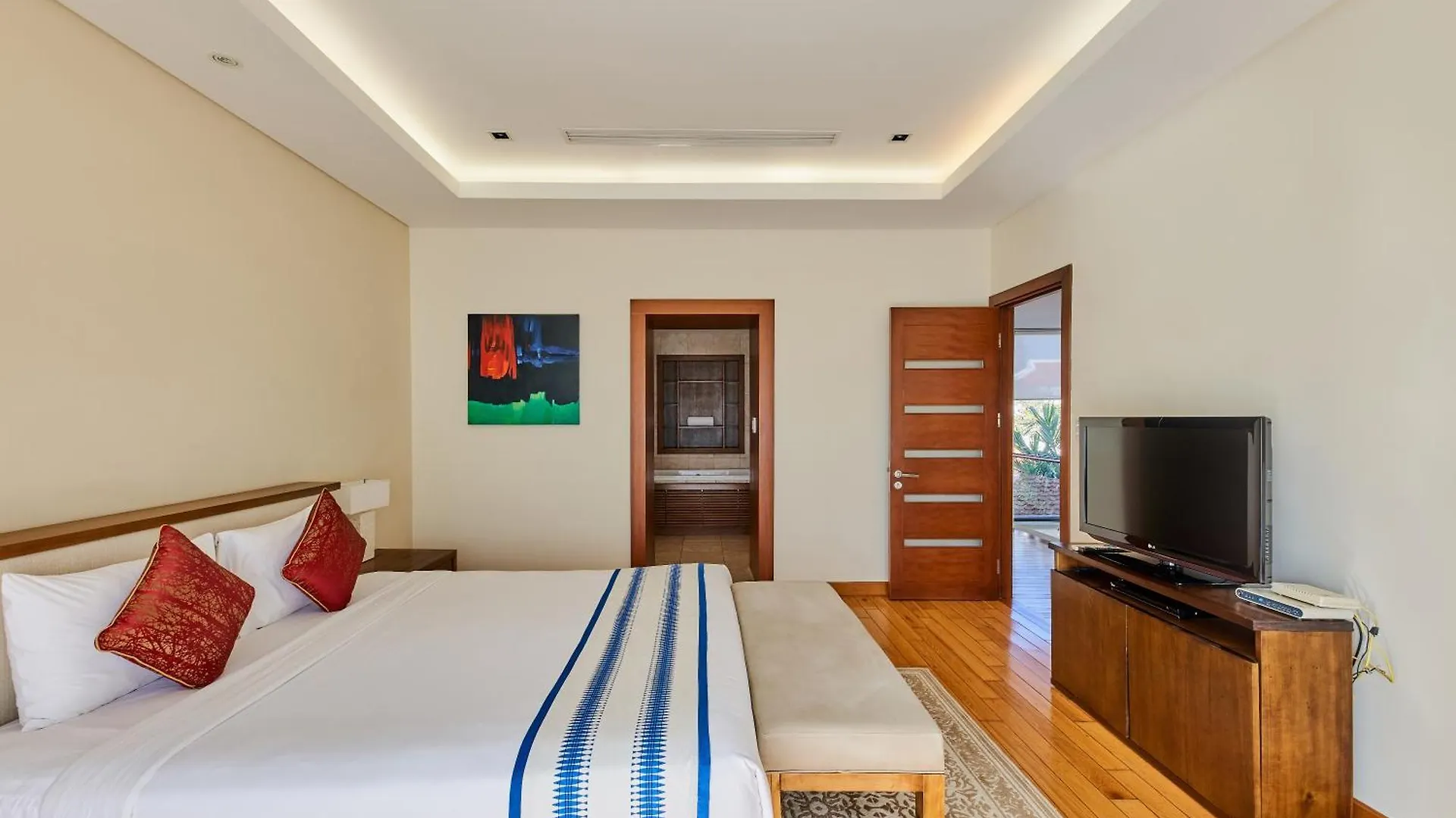 Astana Villa Non Nuoc Beach Da Nang 5*,  Vietnam